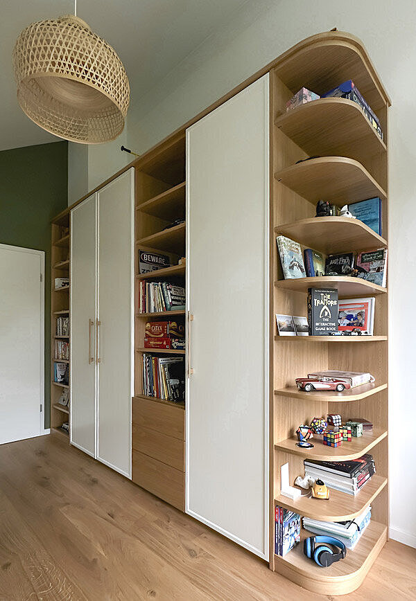 Maßgefertigter Schrank für Kinder