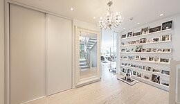 Kleiderschrank in weiß mit hochwertigen Schiebetüren von CABINET
