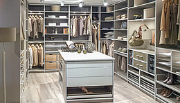 Begehbarer Kleiderschrank modern von CABINET